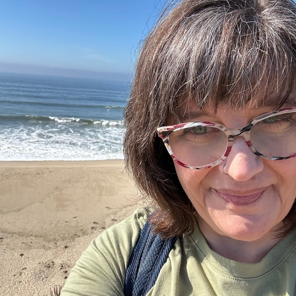 Meet your Posher, Terri - Picture 3 of 4